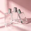 Ventas Directas de Fábrica de Botellas de Perfume de Vidrio en Stock, Botellas con Atomizador, Botellas de Relleno de Perfume de Alta Gama, Botellas de Vidrio de 30 ml, Botellas Transparentes Vacías