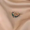 Retro Elegante Francés, Moderno Broche Mariposa de Diamantes Rojos, Ropa de Alta Gama, Accesorios para Abrigos, Broche Corsage