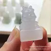 Jade Natural de Tianshan Esculpido em Três Dimensões Leão Animal de Estimação Fofo Carimbo Pequeno Ornamento Pingente Gravação Carimbando Acessório Atacado em Estoque