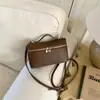 Bolsa Transversal de Ombro Único Casual da Moda com Textura Simples, Bolsa de Novo Estilo para o Inverno de 2026, Bolsa Quadrada Pequena Feminina de Nicho