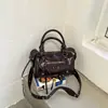 Bolsa de Mão Transfronteiriça Tendência Cool Estilo Motociclista para Mulheres Outono Nicho Retro Estilo Hot Girl Versátil Rebite Ombro Único Transversal