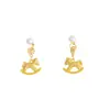 Aguja de Plata Lujo Ligero Moneda de Caballo Dorado Colgante de Perla Pendientes de Nuevo Estilo para Mujer Versátiles de Gama Alta Modernos con Temperamento