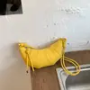 Bolsa Croissant Fresca e Única 2026 Estilo Novo Primavera Estilo Ins Bolsa de Ombro para o Dia a Dia Bolsa Transversal Bolsa Dumpling Tendência