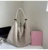 Bolsa de Lona Estilo Universitario para Mujer Nueva Tendencia Estilo Coreano Bolso Tote Casual Versátil Gran Capacidad Bolso de Hombro para Viajes Cotidianos Transfronterizo