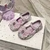 Zapatos Sencillos para Niñas Zapatos para Bebé Niña 2026 Nuevo Estilo Primavera/Otoño Zapatos de Cristal Lazo Zapatos Pequeños de Cuero para Actuación de Niños Medianos/Grandes