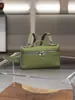 Bolsa Lonchera de Cuero Genuino con Patrón de Avestruz, Venta al por Mayor desde la Fábrica de Bolsos para Mujer de Guangzhou, Bolso de Caja para Llevar en la Mano, Bolso Cruzado de Hombro Único para Mujer en Stock