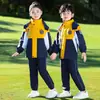 Nuevos uniformes para juegos de deportes de invierno para jardín de infancia, uniformes escolares, uniformes para primaria y secundaria, chaquetas infantiles tres en uno.