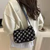 Bolsa Quadrada Pequena da Moda, Bolsa de Ombro Casual Retrô de Alta Qualidade com Franja e Estrela de Brim com Borda Crua Personalizada para Mulheres