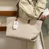 Bolso de Hombro Grande Capacidad Retro para Mujer 2026 Nuevo Bolso de Hombro Único Tacto de Alta Gama para el Trabajo Viajes Salida Bolso Tote