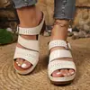 Sandálias de Salto Grosso Peep-Toe Slip-On Estilo Europeu e Americano 2026 com Velcro, Novas Chinelas Femininas de Salto Alto para Exportação Primavera/Verão Tamanho Grande