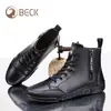 Tênis de Cano Alto Gorilla para Mulheres 2026 Outono e Inverno Novo Estilo Quente com Forro de Lã Sapatos de Algodão Esportivo Casual Feminino Sapatos Brancos