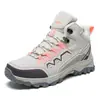 Nuevos Zapatos de Hombre Tallas Grandes Otoño/Invierno Zapatos de Senderismo Pareja Caña Alta Superficie de Cuero Transfronterizos Senderismo al Aire Libre Zapatos Todoterreno Venta al por Mayor Negro