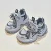 Sapatos de menino, dad shoes, nova coleção outono/inverno 2026, tênis retrô para crianças, sapatos de sola macia para meninos