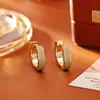 Brincos Quadrados Clássicos Estilo Hong Kong com Gota de Óleo, Usáveis dos Dois Lados, High-End, Modernos, Brincos Simples e Elegantes para Mulheres, Brincos para o Dia a Dia