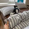 Juego de ropa de cama de tres piezas para dormitorio de estudiantes de secundaria y universidad, funda nórdica de gasa acolchada de algodón lavado para hombre, sábana bajera, ropa de cama para cama matrimonial
