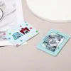 Portatarjetas Acrílicos Holográficos Personalizados con Efecto 3D que Cambia de Color para Mercancía de Celebridades de Clubes de Fans, Pedido de Fábrica a Partir de 20 Piezas