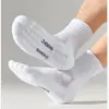 Meias Brancas Masculinas com Base de Toalha Meias de Meia-Perna para Primavera e Outono Meias de Algodão Absorventes de Suor Espessadas Meias de Cano Longo Esportivas Masculinas Meias de Basquete