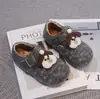 Zapatos Peludos de Dibujos Animados para Niños 2026 Otoño/Invierno Nuevo Estilo para Niñas con Forro de Terciopelo Cálido Zapatos de Algodón Mocasines Casuales de Corte Bajo