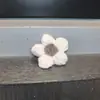 Nuevos dijes para zapatos de flor de hilo, Flores de punto mullido tipo pompón, Set de accesorios desmontables para pantuflas