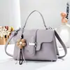 Bolso de mano para mujer de nuevo estilo con un diseño elegante y versátil, bolso de mano con tapa abatible, elegante y clásico, bandolera vintage, lujo ligero