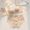 Jy8813 Sutiã Sexy Sem Costura Invisível Decote Profundo Estilo Fino Push-Up Sem Fio Macio Amigo da Pele Conjunto de Lingerie de Algodão