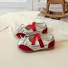 Sapatos de Princesa Infantis Tendência com Laço 2026 Primavera e Outono Novos Casuais Versáteis Sapatos de Couro Infantis para Meninas Pequenas