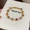 Pulsera de Hebilla Cuadrada de Circonita Galvanizada en Oro Real, Lujo Accesible, Pulsera de Gama Alta, Elegante y de Moda, Joyería de Mano Exquisita y Versátil para Mujeres