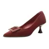 Tacones Altos de Tacón Fino para Mujer 2026 Primavera Nuevos Estilo Francés Punta Fina Tacones Altos Pequeños Zapatos Rojos de Boda Zapatos de Boca Baja de una Sola Pieza