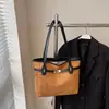 Bolso de Hombro Sencillo de Moda Bolso de Mano Casual para el Trabajo Nuevo Estilo Otoño e Invierno 2025 Bolso de Mano Bolso Tote de Moda