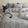 Conjunto de Quatro Peças de Veludo Leiteiro 2026 Novo Estilo Bordado com Lantejoulas Espessado Coral Veludo Lençol de Cama Veludo Dupla Face Capa de Edredom Conjunto de Três Peças