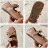Sapatos de Princesa com Laço para Crianças, Sapatos Pequenos de Couro, Nova Versão Coreana Primavera e Outono 2026 Sapatos Casuais Versáteis para Meninas com Solado Macio