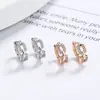 Brincos de Argola Geométricos para Orelha Feminina Verão Diamantes Incrustados Tendência Simples Versátil Argolas de Orelha Dormir Sem Necessidade de Remover Estilo Frio Exquisito