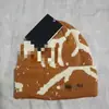 Moda Otoño e Invierno Versátil Letra 2025 Gorro de Punto Casual Europeo y Americano Cálido para Clima Frío Transfronterizo Europeo y Americano Unisex Gorro Tejido