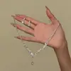 Contrato da Luz da Lua: Um deslumbrante e luxuoso colar de diamantes, perfeito como presente de aniversário ou para combinar com um elegante vestido de noite, adicionando um toque de sofisticação ao seu visual.