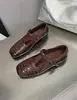 Sapatos de Salto Anabela com Saia Plissada de Gaze, Sapato Mary Jane Trançado de Couro Lavado de Corte Baixo Vintage para Mulheres, Estilo Mori Girl Feito à Mão
