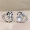 Pendientes de Plata de Ley con Cierre de Mariposa, Forma de Corazón de Melocotón, Diamantes Super Brillantes, Pendientes Conmovedores 'Escuchando el Amor', Pendientes Hermosos de Circonita con Forma de Corazón Simétrico