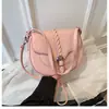 Bolso pequeño vintage 2026 nueva moda bolso de hombro de alta gama para debajo del brazo elegante versátil bandolera tipo silla de montar