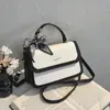 Bolso de Mano Bufanda de Seda Nueva Yuezhi, Bolso Cuadrado Pequeño de Contraste de Color, Bolso de Hombro Cruzado Versátil a la Moda 2026, Bolso de Mujer de Gama Alta