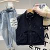 Chaleco con Letras de Ropa de Trabajo para Niños Otoño 2026 Nuevo Estilo Cárdigan Holgado para Niños con Bolsillos de Parche Chaqueta sin Mangas
