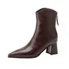Botas de tacón alto estilo británico nuevas para mujer de otoño e invierno, punta fina, tacón grueso, cremallera trasera, botines cortos de cuero, botas Martin, botines