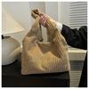 Bolso Tote de Moda y Personalizado de Gran Capacidad para Mujer, Nuevo Bolso de Mano Casual de Pana, Bolso Versátil de Hombro/Axila para Mujer
