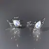 Brincos de Clipe para Orelha com Asas de Cristal Fantasia Sem Furos nas Orelhas Luxo Leve de Alta Qualidade Elegantes Clipe de Orelha Versátil Acessórios de Orelha Elegantes para Mulheres