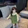 Saia para Meninas Primavera e Outono 26 Novo Macacão de Veludo Cotelê Infantil Vestido Base com Babado Conjunto de Vestido Verde