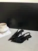 Sapatos Fechados de Salto Alto Bico Fino Versáteis em Patchwork Estilo Europeu e Americano nas Cores Preto, Rosa e Damasco para Uso Casual Diário