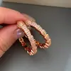 Brincos únicos e bonitos em formato de cobra com diamantes banhados a ouro para mulheres, novo modelo popular de 2026, luxo leve, alta qualidade, ear cuffs elegantes