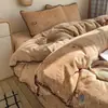 Juego de ropa de cama de cuatro piezas de terciopelo de leche para invierno, acolchado engrosado y forrado de felpa, sábana doble y funda de edredón