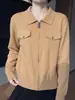 Cardigan Feminino Andy de Veludo com Gola Polo, liso e macio, resistente a bolinhas, adequado para usar na primavera e no outono, e pode ser usado em camadas no outono e inverno.