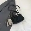 Bolsa de Mão Estilo Western Retrô de Nicho Novo Estilo Inverno 2025 Bolsa Transversal Personalizada Bolsa de Ombro Fashion Simples Tendência