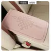 2026 Nuevo Modelo Nudo Chino Gamuza Alfombrilla para Caja de Reposabrazos de Coche en Rosa Iceberry