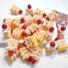 Brinquedo de Comida Brilhante Bolo de Morango com Creme Material DIY Cola de Creme Capa de Celular Acessórios de Joalheria Broche de Cabelo Artesanal Joias